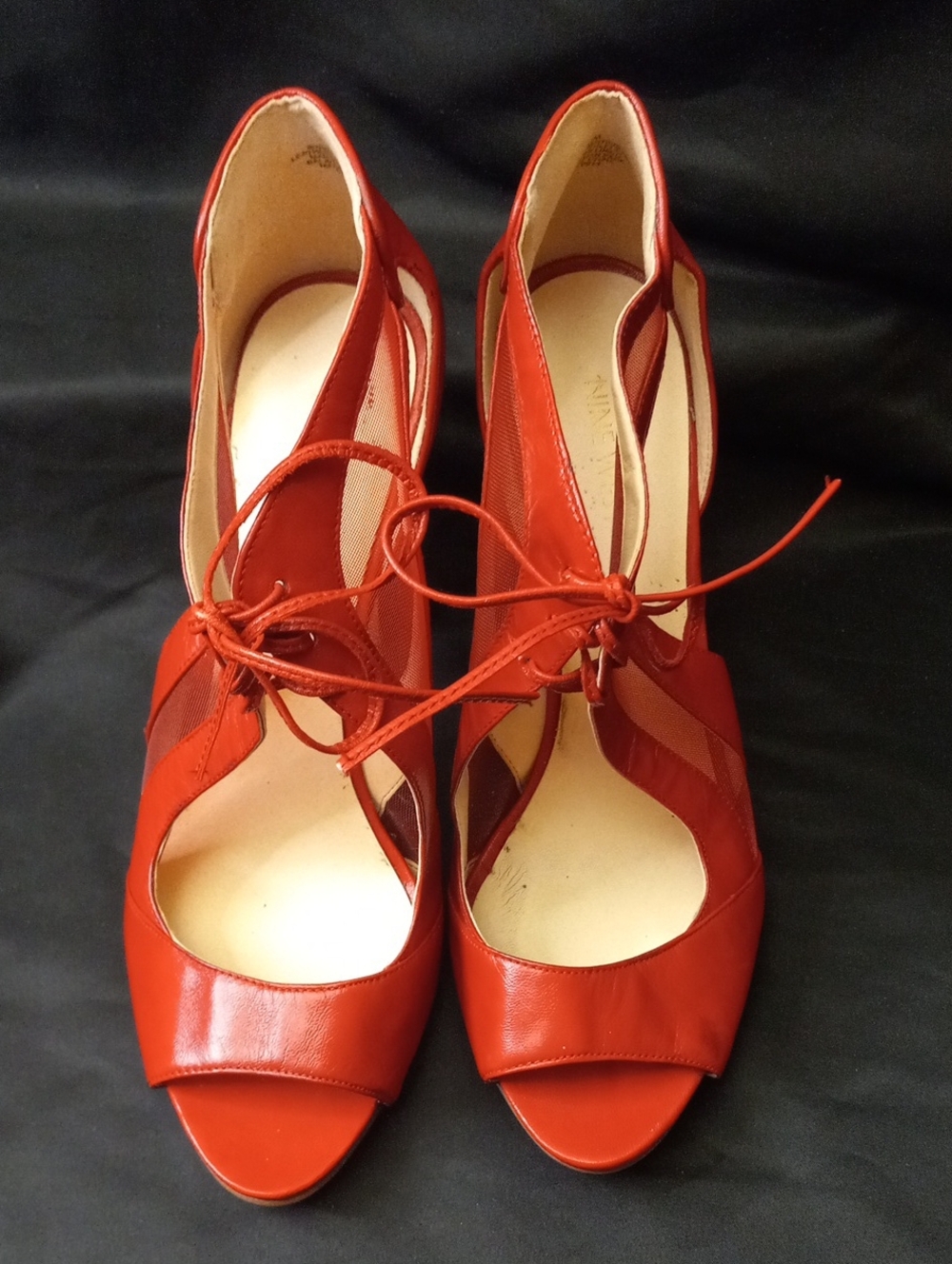 Nine West - Picture 2 of 4